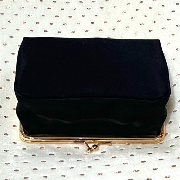 Vintage Elizabeth Arden Co. Black and Red Fold Clutch with Mirror - Picture 6 of 9